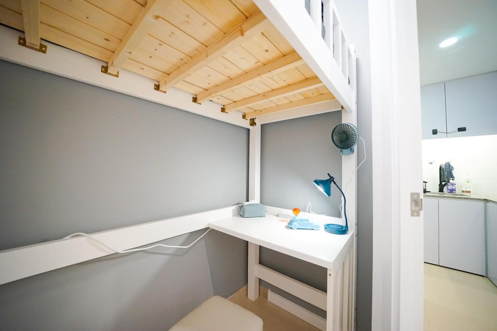 Student Accommodation - 294 Hennessy Road Гонконг Екстер'єр фото